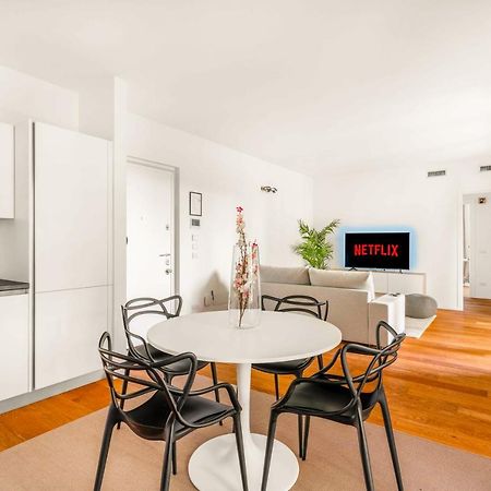 Ferienwohnung Modern With Terrace & Garage By Ndp Rent Mailand Exterior foto