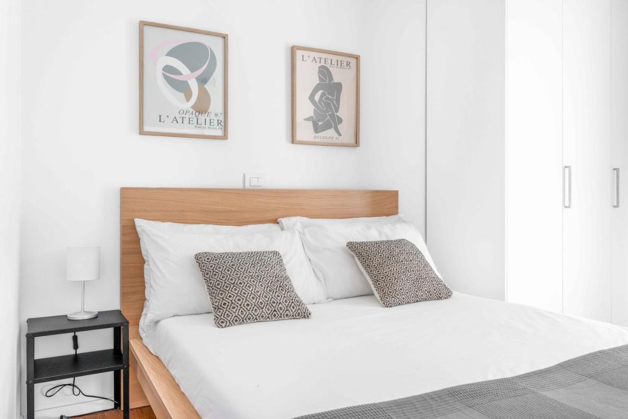 Ferienwohnung Modern With Terrace & Garage By Ndp Rent Mailand Exterior foto